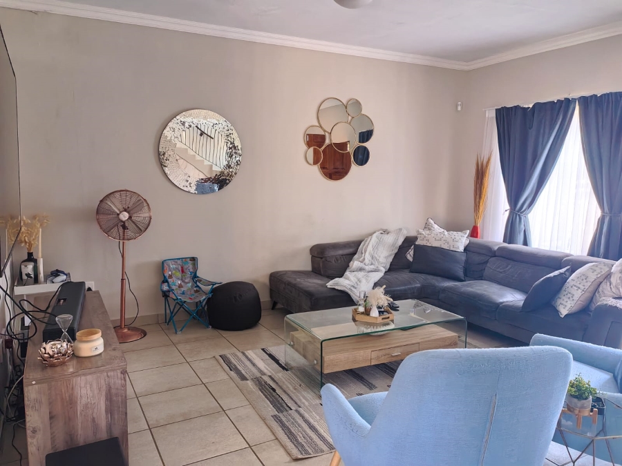 To Let 3 Bedroom Property for Rent in Waterval East North West